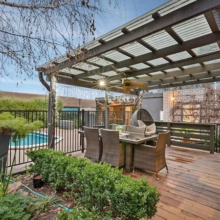 The Weeping Elm - Large And Spacious Albury Exterior photo